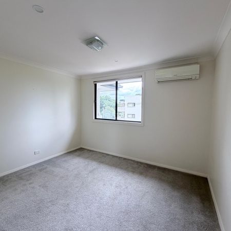 Charming 3-bedroom Family Home in the Heart of Narwee for lease - Photo 5