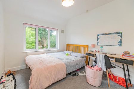 6 bedroom house to rent - Photo 2