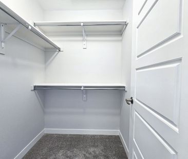 For Lease - 19 Pyrite Private, Barrhaven, Ontario - Photo 4
