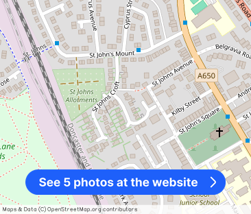 St Johns Chase, Wakefield - Photo 1