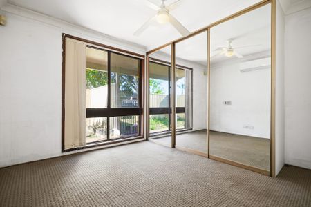 Beautifully Presented 4-Bedroom Family Home in a Convenient Location - Photo 5