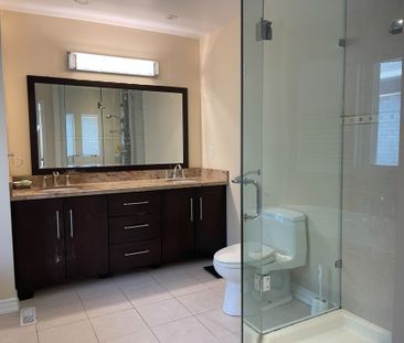 For Lease - 61 Mary Elizabeth Crescent, Markham, Ontario - Photo 3