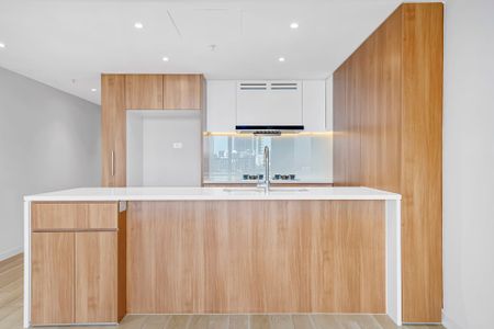 Immaculate Waterfront Living - Photo 4