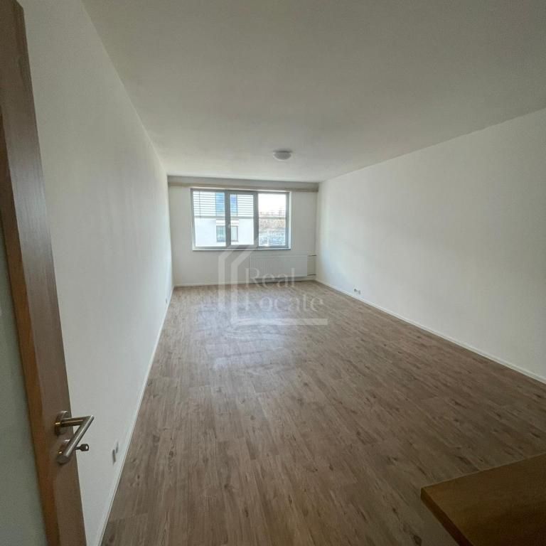Pronájem bytu 1+kk 37 m2 - Fotografie 1