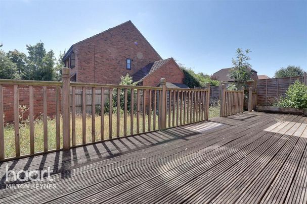 4 bedroom detached house to rent - Photo 1