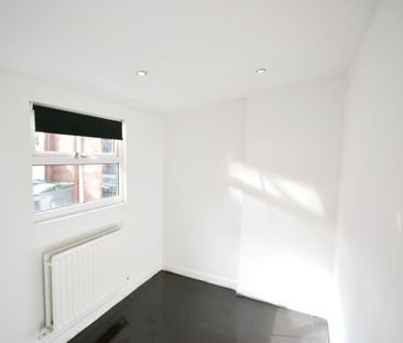 Elmfield Terrace, Darlington - Photo 2