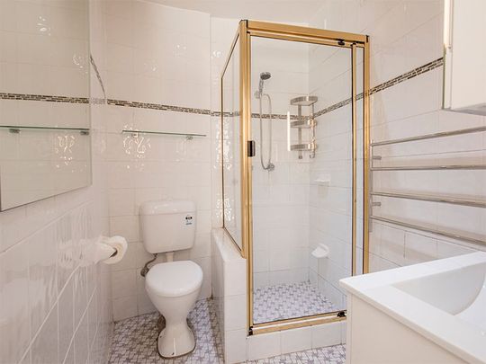 Charm and Character filled 2 Bedroom Home! - Photo 1