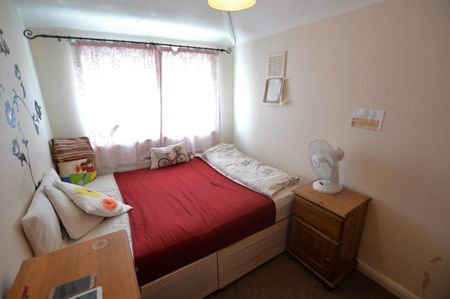 Broadoak Court, Slough - Photo 3