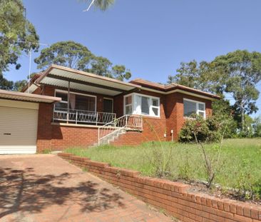 Spacious 5-Bedroom Family Home in the Heart of Carlingford - Specia... - Photo 1