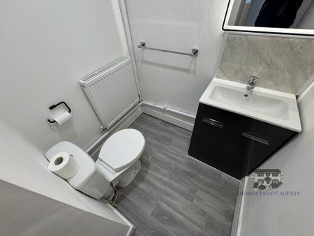 3 bedroom terraced house to rent - Photo 5