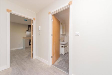 1 bedroom apartment to rent - Photo 2