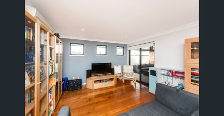 THE COMPLETE PACKAGE – SPACE, COMFORT, CONVENIENCE & LIFESTYLE - Photo 2