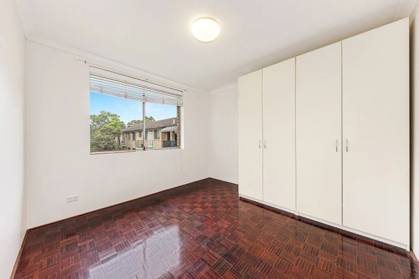 2/83 Burns Bay Road, Lane Cove. - Photo 1