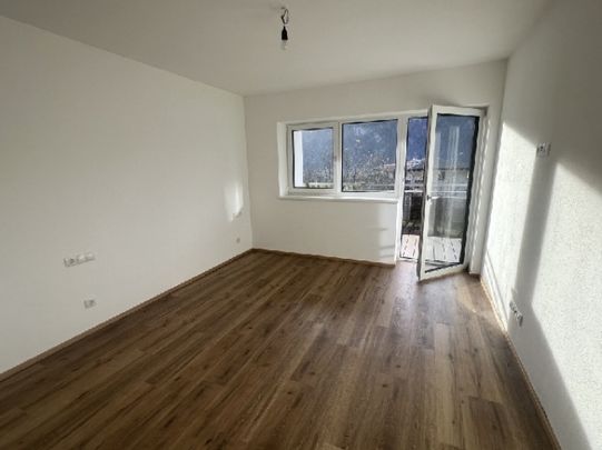 Erdgeschosswohnung mit Balkon und Kachelofen - Photo 1