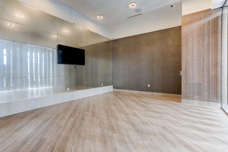 For Lease - 30 Inn On The Park Drive Unit# 2507, Toronto, Ontario - Photo 3