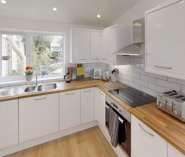 Double Room-Gloucester Road- Close to Hospital! - Photo 6