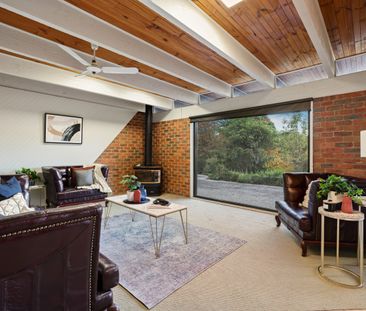 Stunning property with Picturesque Views - Photo 1