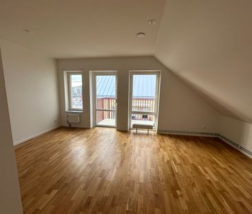 Smaragdgatan 4 -1rok (lgh 1401) - Photo 1