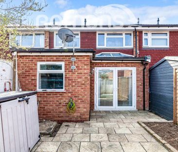 3 bedroom terraced house to rent - Photo 4