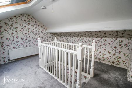 Bolton Road West, Ramsbottom - Photo 3