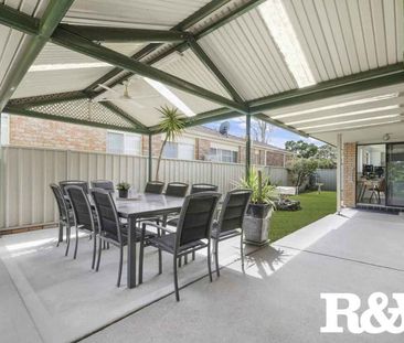 Charming Family Home in Luddenham - Photo 3