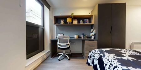 Bronze Ensuite Upper Level - Photo 4