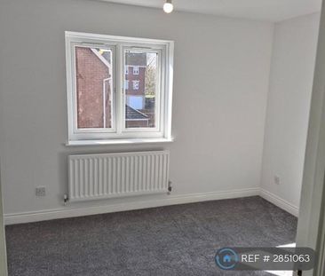 3 bedroom terraced house to rent - Photo 2