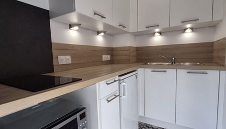 Appartement 1 pièces 28m2 REIMS 640 euros - Photo 2