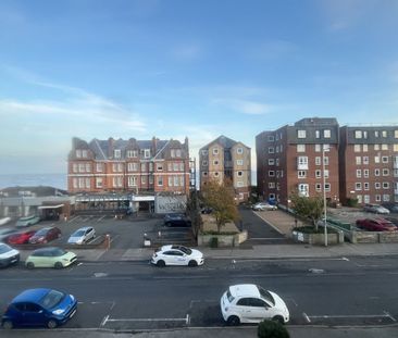 Banner Court - Photo 2