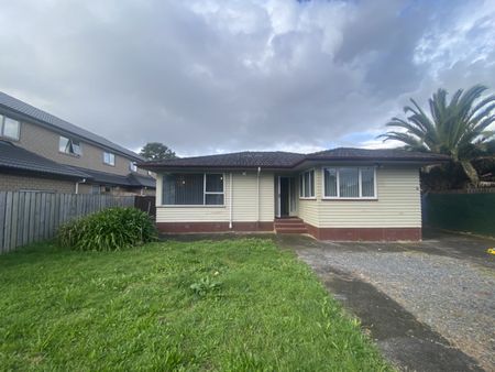 16 Greenock Road, Ranui, Auckland - Photo 2