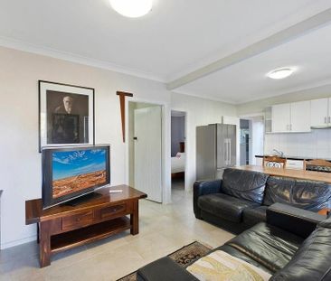 Neat Two-Bedroom Home in Peaceful Lakeside Pocket - Photo 2