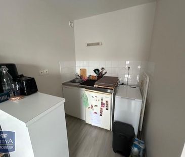 Location Appartement 1 pièce 28m² POITIERS 86000 - Photo 3