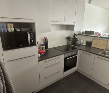 Appartement te huur met 2 slaapkamers te Leupegem. - Photo 4