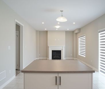 For Lease - 242 Springfield Crescent, Clearview, Ontario - Photo 4