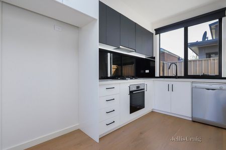 6/148 Francis Street, Yarraville - Photo 2