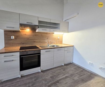 Byt 3+kk k pronájmu, Frýdek-Místek, ulice Zámecké nám. - Fotografie 5