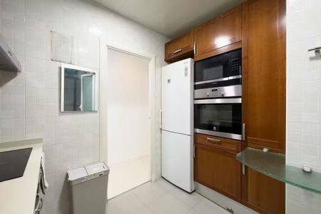 Carrer de Canalejas, Barcelona, Catalonia 08028 - Photo 4