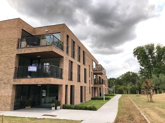 Licht energiezuinig nieuwbouwappartement op unieke site - Photo 1