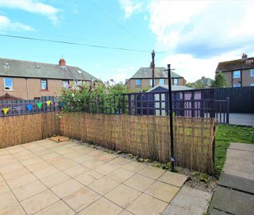 2 bedroom end of terrace house to rent - Photo 4