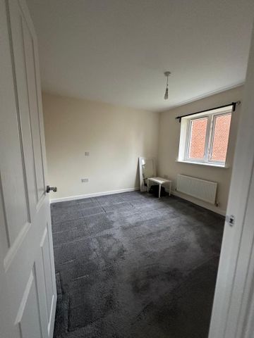 3 bedroom detached house to rent - Photo 4