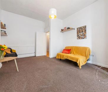1 Bedroom Flat - Photo 6