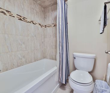 For Lease - 2435 Valley Forest Way, Oakville, Ontario - Photo 6