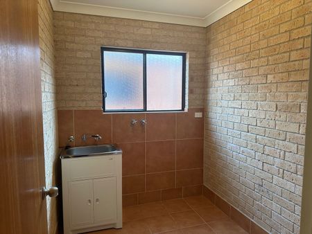 THREE BEDROOM DUPLEX IN MALONEYS BEACH - Photo 3