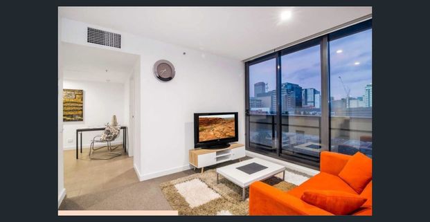 STUNNING FULLY FURNISHED 2 BEDROOM APARTMENT IN ADELAIDE CBD - Photo 1