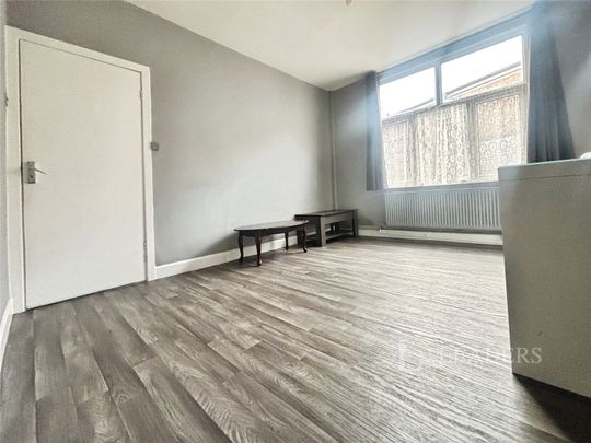 3 bedroom house to rent St. Pauls Road, Smethwick, West Midlands, B66 - Photo 1