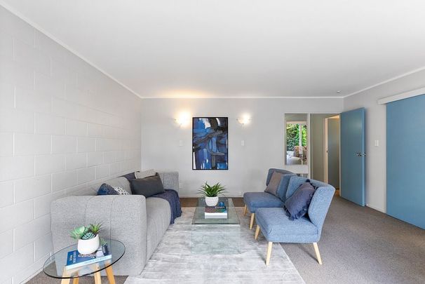 Charming 2BR Unit in Ngaio! - Photo 1
