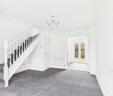 2 bedroom end of terrace house to rent - Photo 3