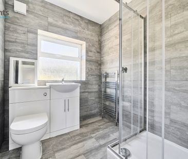 4 bedroom semi-detached house to rent - Photo 6