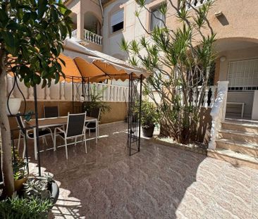 Alquiler de chalet adosado en Los Balcones - Los Altos del Edén - Photo 3