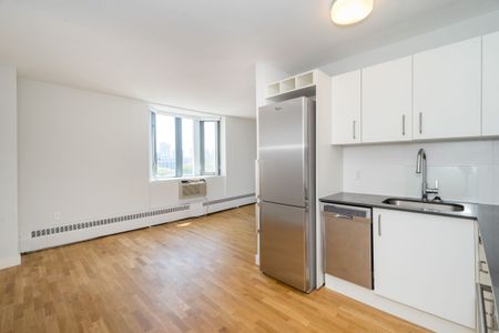 800 Richmond Street West - Photo 3